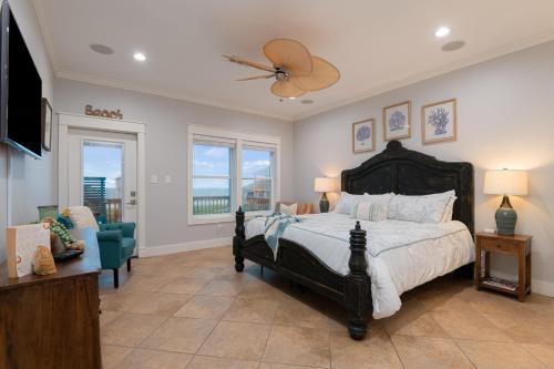 Photo #2 of The Lone Palm Resort in Bolivar Peninsula, TX