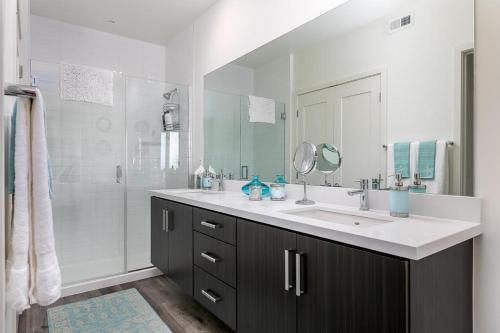 Photo #3 of Ocean View 3 Bedrooms Condo, just steps from the park, pier & water! in Imperial Beach, CA