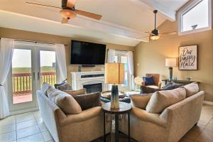 Photo #6 of Coastal Casa in Port Aransas, TX