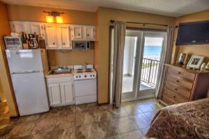 Photo #6 of Florence I 608 Condominium Condo in South Padre Island, TX
