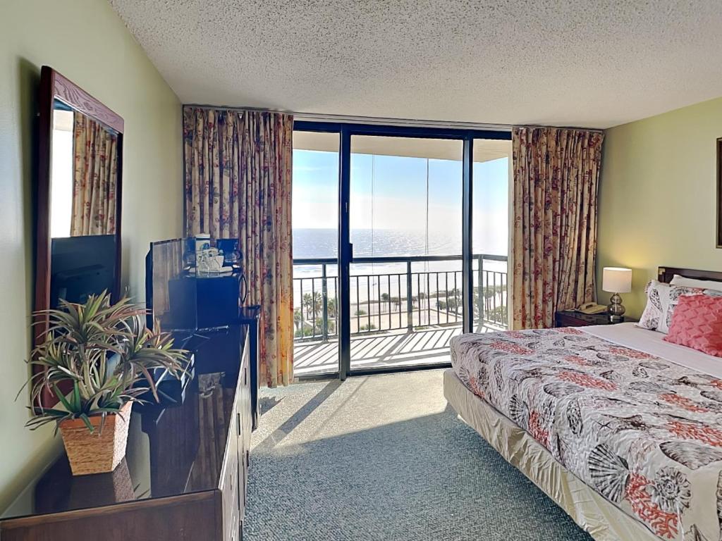 Photo #1 of San Luis 1032 in Galveston, TX