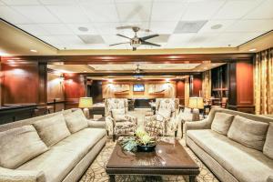 Photo #6 of San Luis 1032 in Galveston, TX