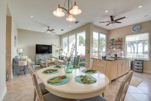 Photo #6 of Beachfront Galveston Getaway with Gulf Views! in Galveston, TX