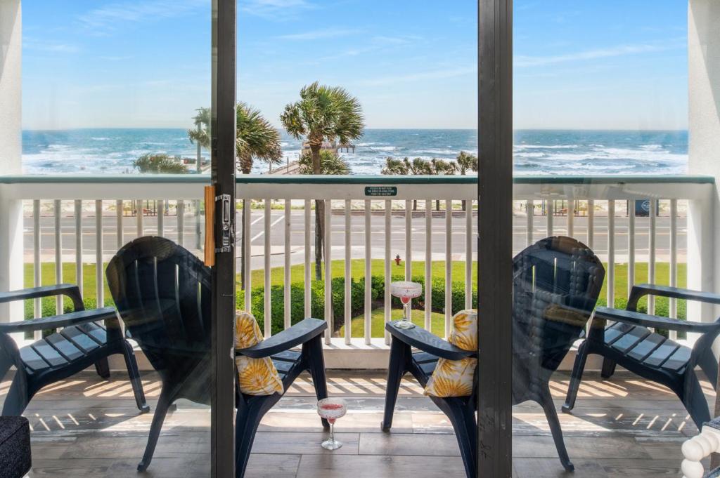 Photo #1 of CDM 304 - Beachfront Serenity in Galveston, TX