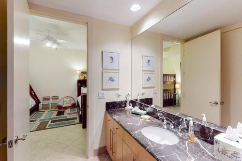 Photo #3 of Sapphire Condominiums in South Padre Island, TX