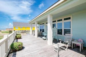 Photo #5 of Bella Rossa home in Bolivar Peninsula, TX