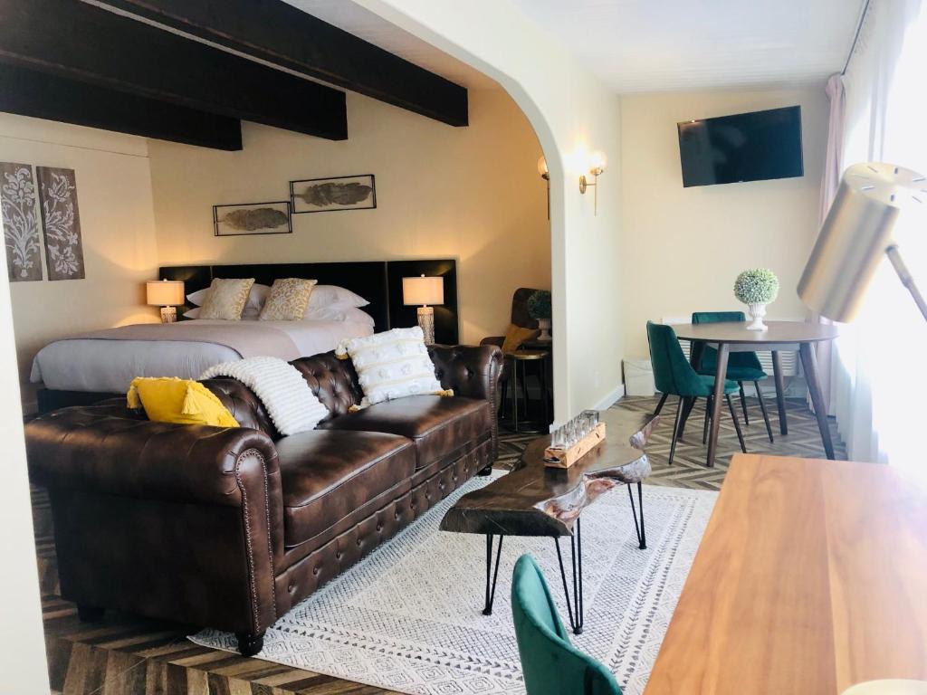 Photo of Seafoam Lodge in Little River, CA