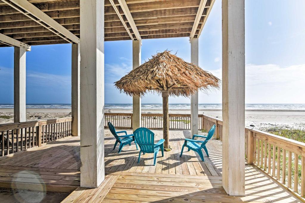 Photo of Beachfront Retreat 16 Mi to Dtwn Freeport! in Freeport, TX