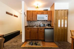 Photo #4 of Cozy Studio w/Kitchenette and Balcony #212 at Donner Lake Village in Truckee, CA