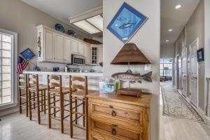 Photo #5 of Incredible Views From Oceanfront 3 Bedroom Townhouse Townhouse in South Padre Island, TX