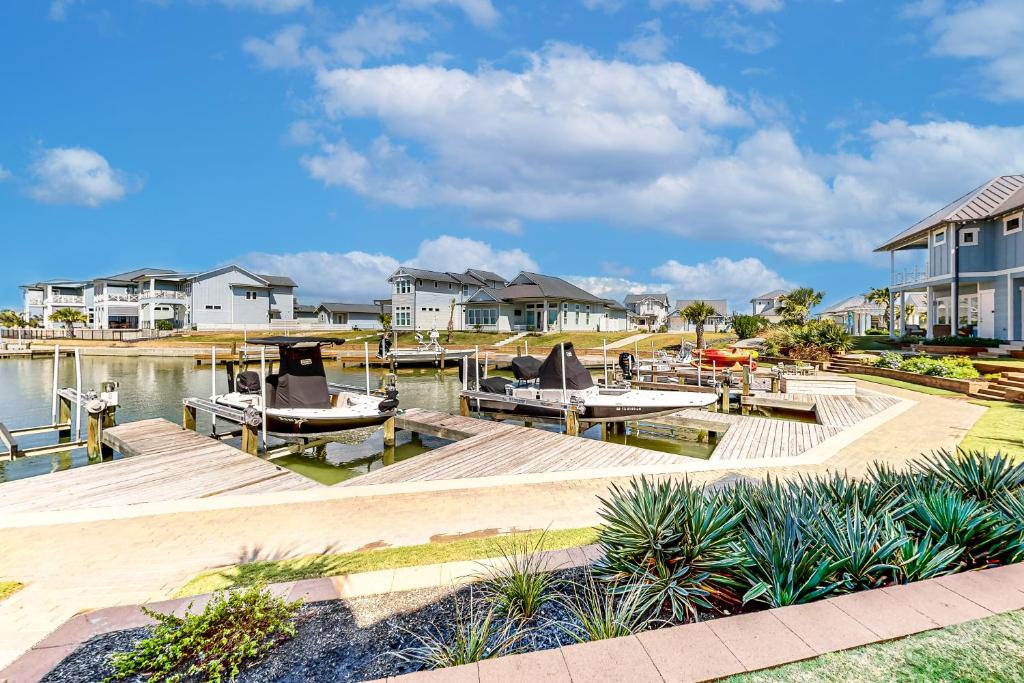 Photo of Dolphin View in Fulton, TX
