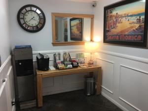 Photo #4 of Ocean Lodge Santa Monica Beach Hotel in Santa Monica, CA