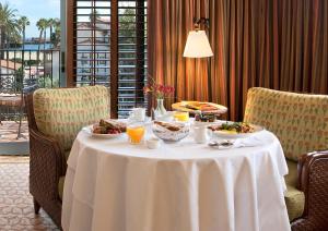 Photo #5 of Harbor View Inn in Santa Barbara, CA