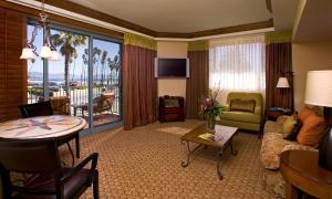Photo #6 of Harbor View Inn in Santa Barbara, CA