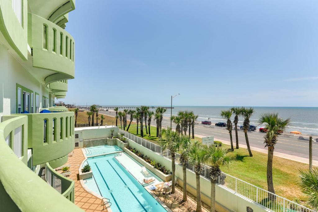 Photo of Oceanfront Galveston Condo in Amazing Location! in Jamaica Beach, TX