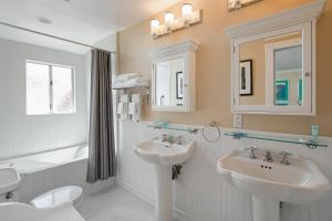 Photo #6 of Glenmore Plaza Hotel in Avalon, CA