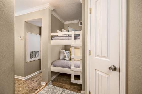 Photo #2 of Seascape 2307 Condo in Galveston, TX