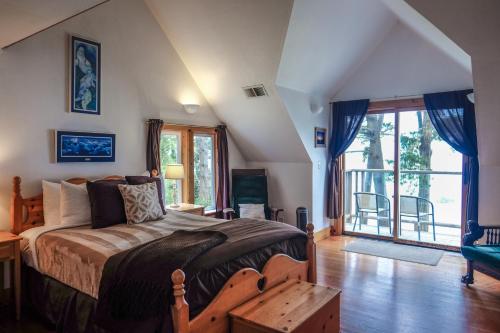 Photo #2 of Lost Whale Inn in Trinidad, CA