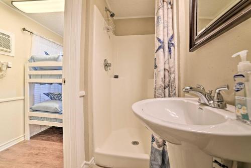 Photo #3 of Rockport Bayfront Studio with Patio Casa Familia in Rockport, TX