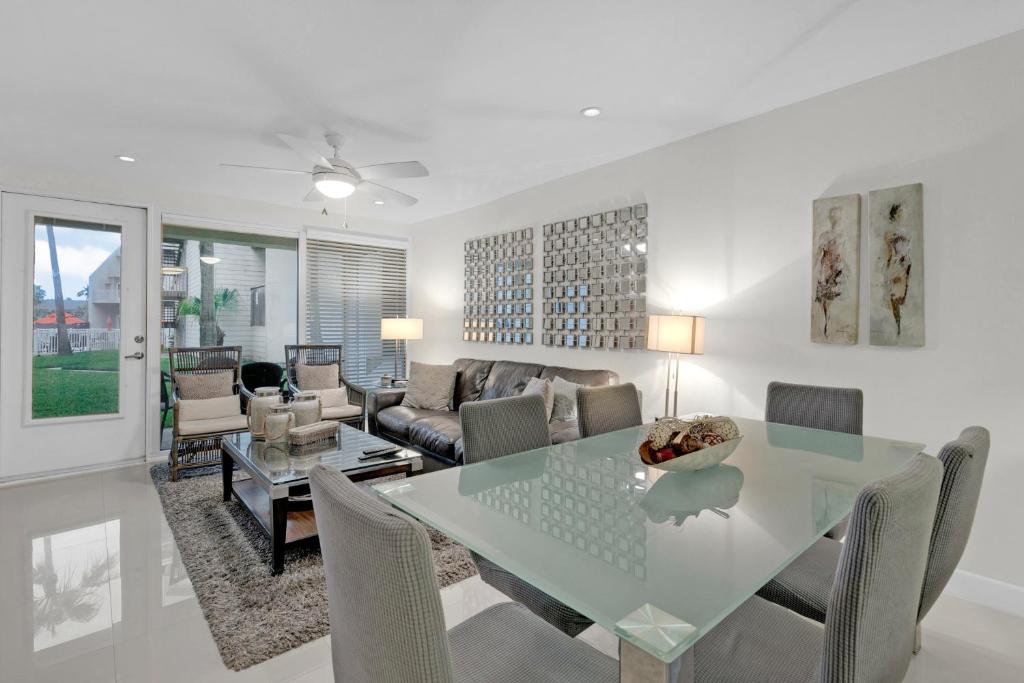 Photo #1 of 1st Floor Condo w Beautiful Resort Grounds! Heated Pools Hot Tub Tennis Courts in South Padre Island, TX