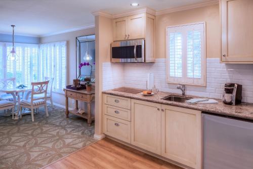Photo #2 of Scripps Inn in San Diego, CA