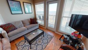 Photo #4 of Seascape 1211 Condo in Galveston, TX