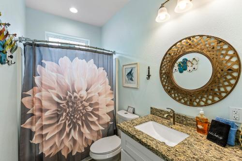 Photo #3 of FlipFlop 5BR Beach Escape Hot Tub Games and Fenced Yard in Bolivar Peninsula, TX