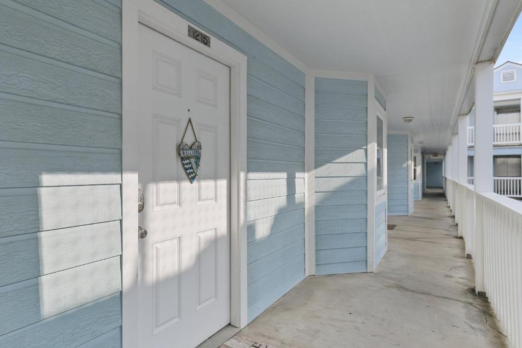 Photo #1 of Seascape 1215 Condo in Galveston, TX