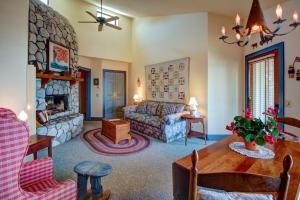 Photo #4 of Baywood Inn Bed & Breakfast in Baywood Los Osos, CA