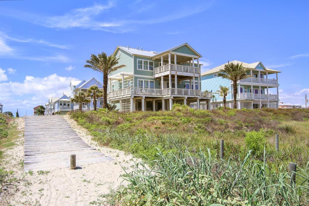 Photo #1 of Kathies Beachfront Kottage in Galveston, TX