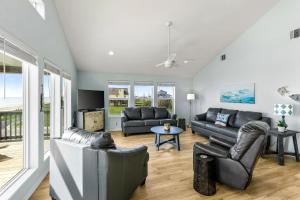 Photo #5 of BeachQuest Beachfront in Bolivar Peninsula, TX