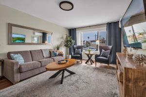 Photo #5 of Tower 9 #4 in Oceanside, CA
