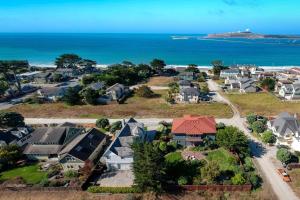 Photo #4 of Miramar Beach Home Walk to Beach Trails Restaurants Family Activities in Half Moon Bay, CA