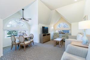 Photo #6 of Wave Crest Resort in Del Mar, CA