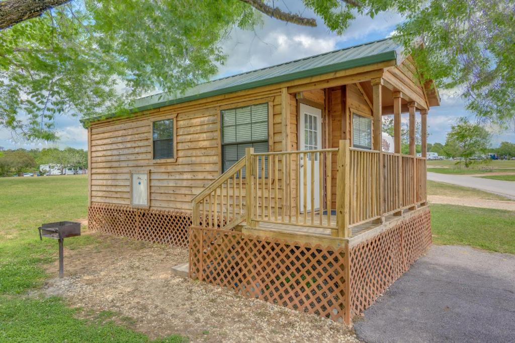 Photo of Lake Conroe One-Bedroom Cabin 3 in Willis, TX