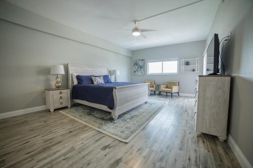 Photo #2 of Townhouse at San Remo in Redington Shores, FL