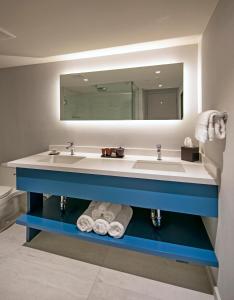 Photo #4 of La Jolla Cove Suites in San Diego, CA