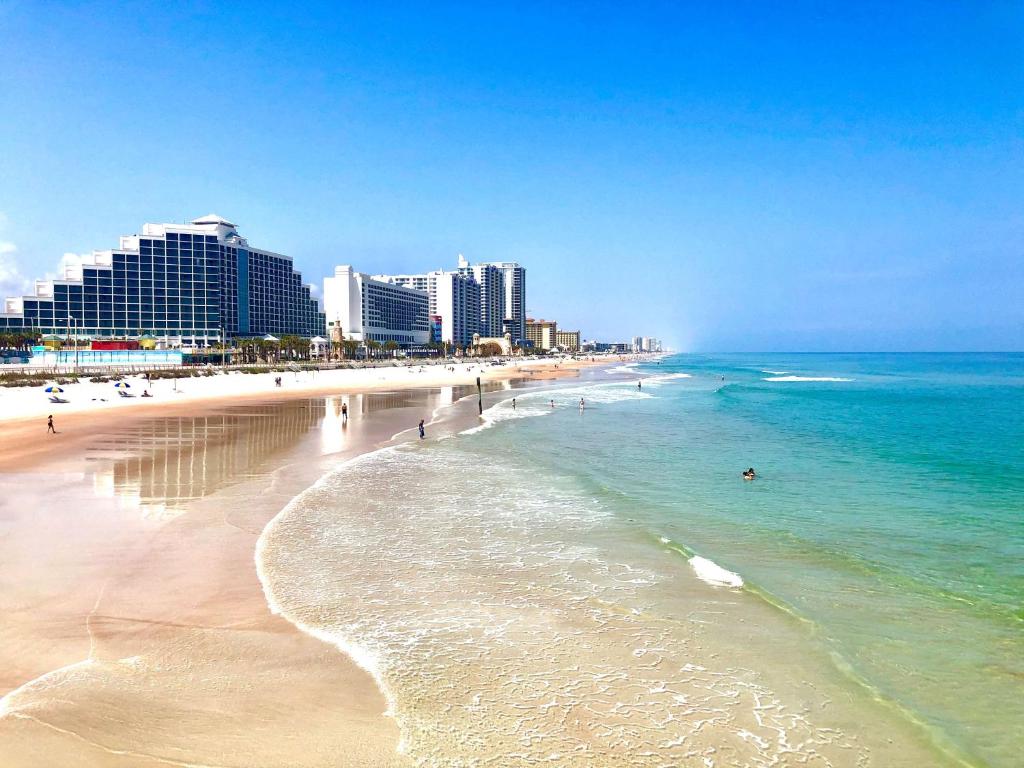 Photo of Hilton Daytona Beach Resort in Daytona Beach, FL