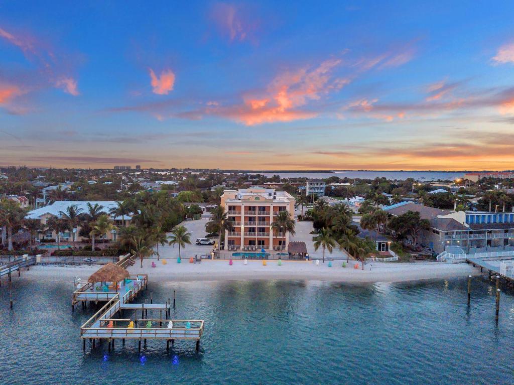 Photo of Hutchinson Island Hotel in Fort Pierce, FL