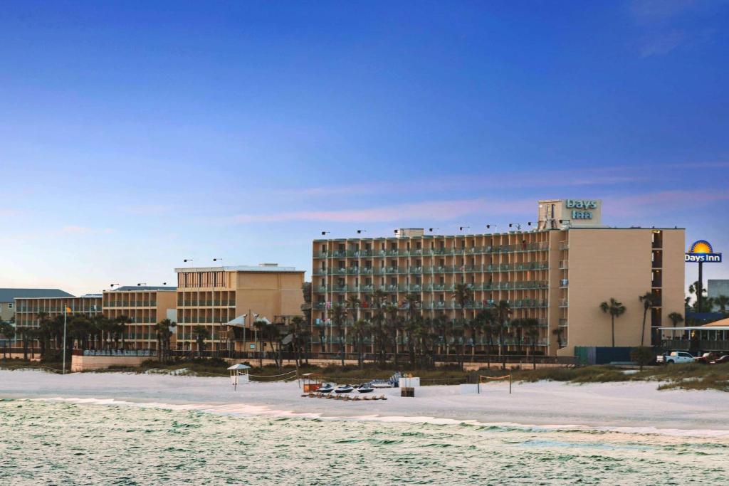 Photo of Days Inn by Wyndham Panama City Beach/Ocean Front in Panama City Beach, FL