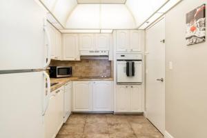 Photo #5 of Luxury Stylish Oceanfront 2 bedroom 2 bathroom in HOLLYWOOD FL in Hollywood, FL