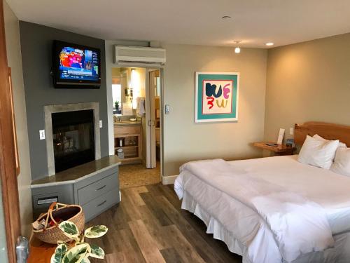 Photo #2 of Cambria Shores Inn in Cambria, CA