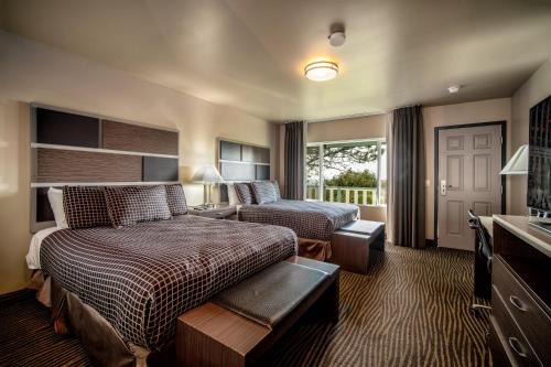 Photo #2 of Crescent Bay Inn in Laguna Beach, CA