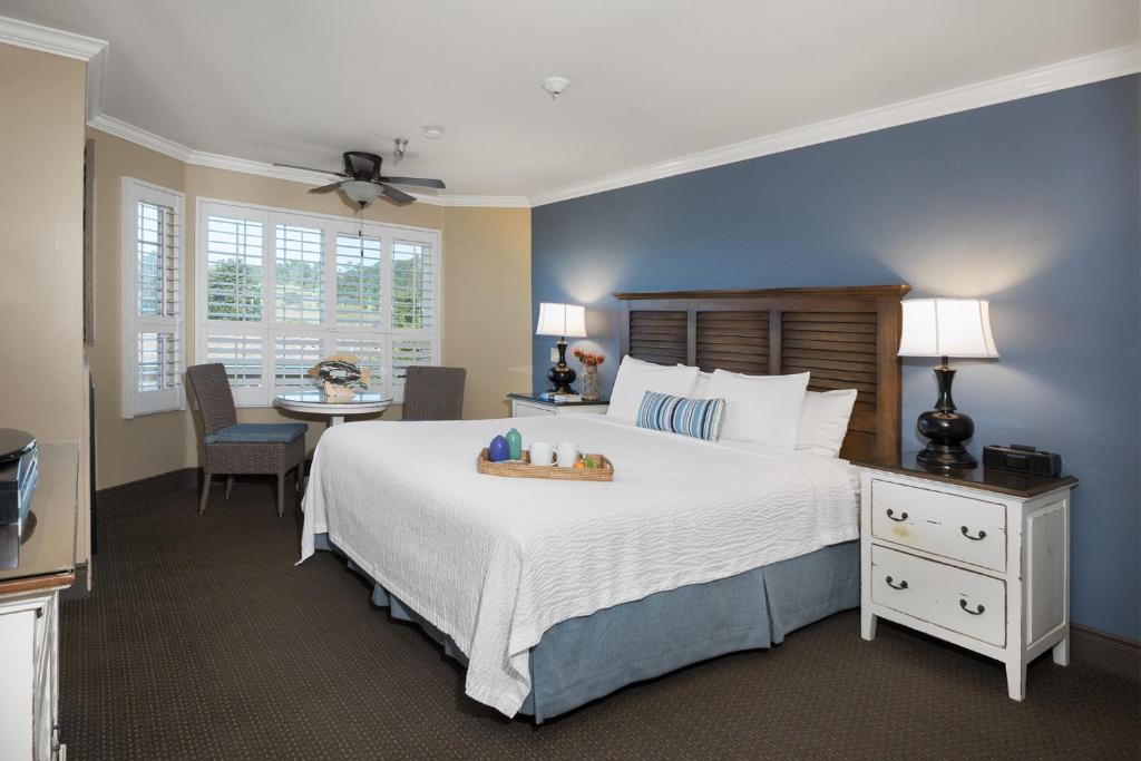 Photo of Sand Pebbles Inn in Cambria, CA