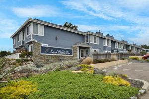 Photo #6 of Sand Pebbles Inn in Cambria, CA