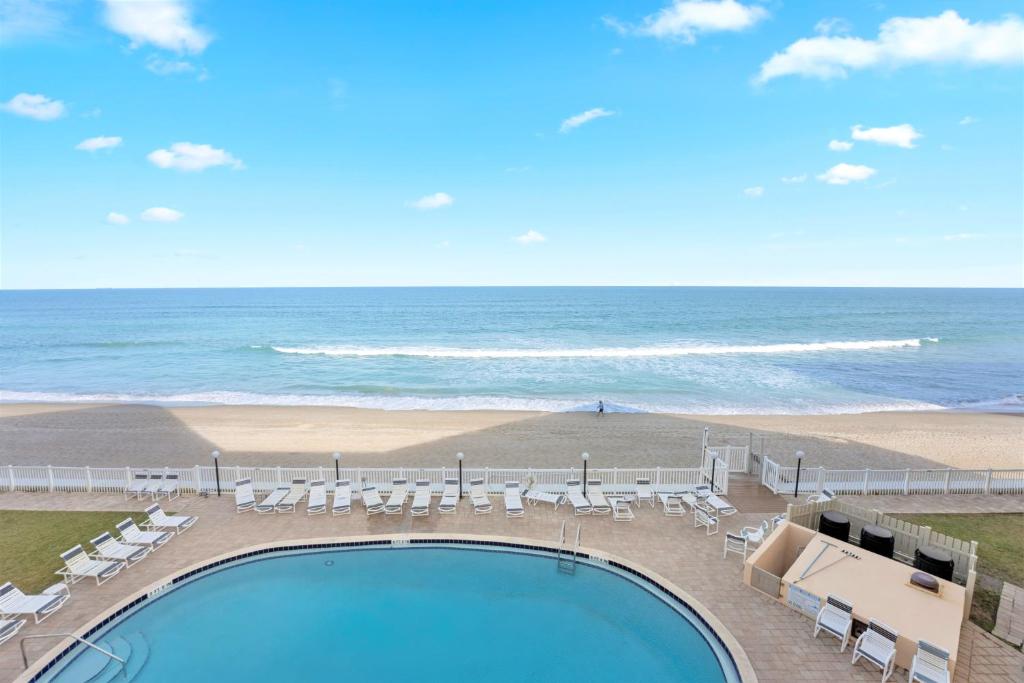 Photo of Paradise Beach Club - Oceanfront and Penthouse in Satellite Beach, FL