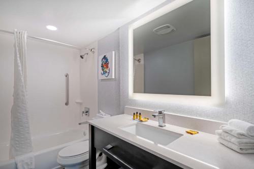 Photo #3 of Best Western Plus Daytona Inn Seabreeze in Daytona Beach, FL