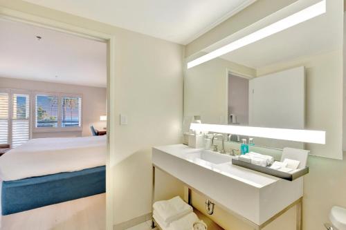 Photo #3 of Ocean View Hotel in Santa Monica, CA