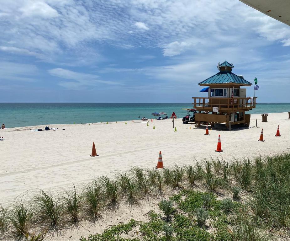 Photo of Beachfront condo in Miami! in Sunny Isles Beach, FL