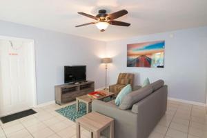 Photo #6 of Great Escape Apartments By Lowkl in Lauderdale by the Sea, FL